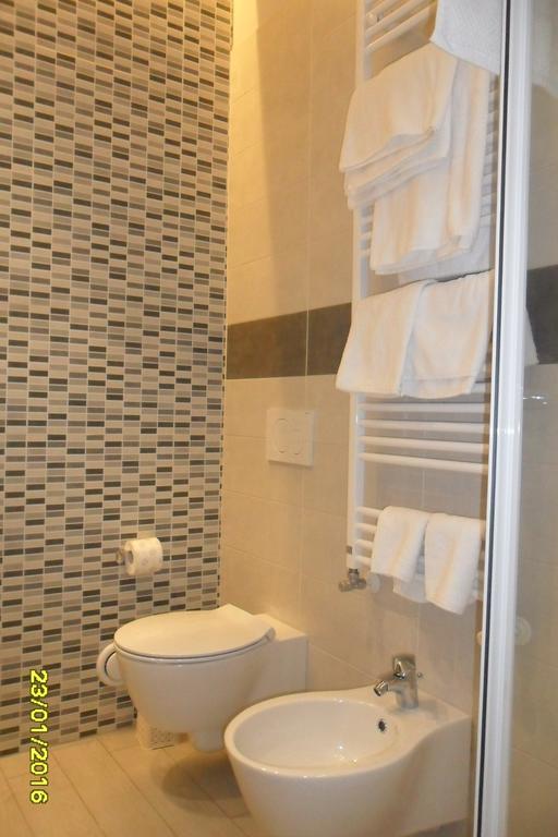 Location Lory Hotel Busto Arsizio Eksteriør billede