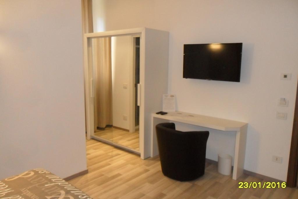 Location Lory Hotel Busto Arsizio Eksteriør billede